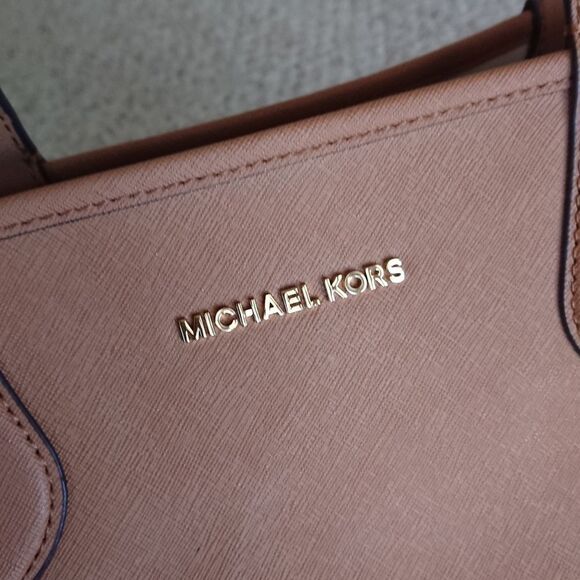 Michael Michael Kors Saige Medium Handbag Tote With Removable Wristlet - Picture 6 of 12